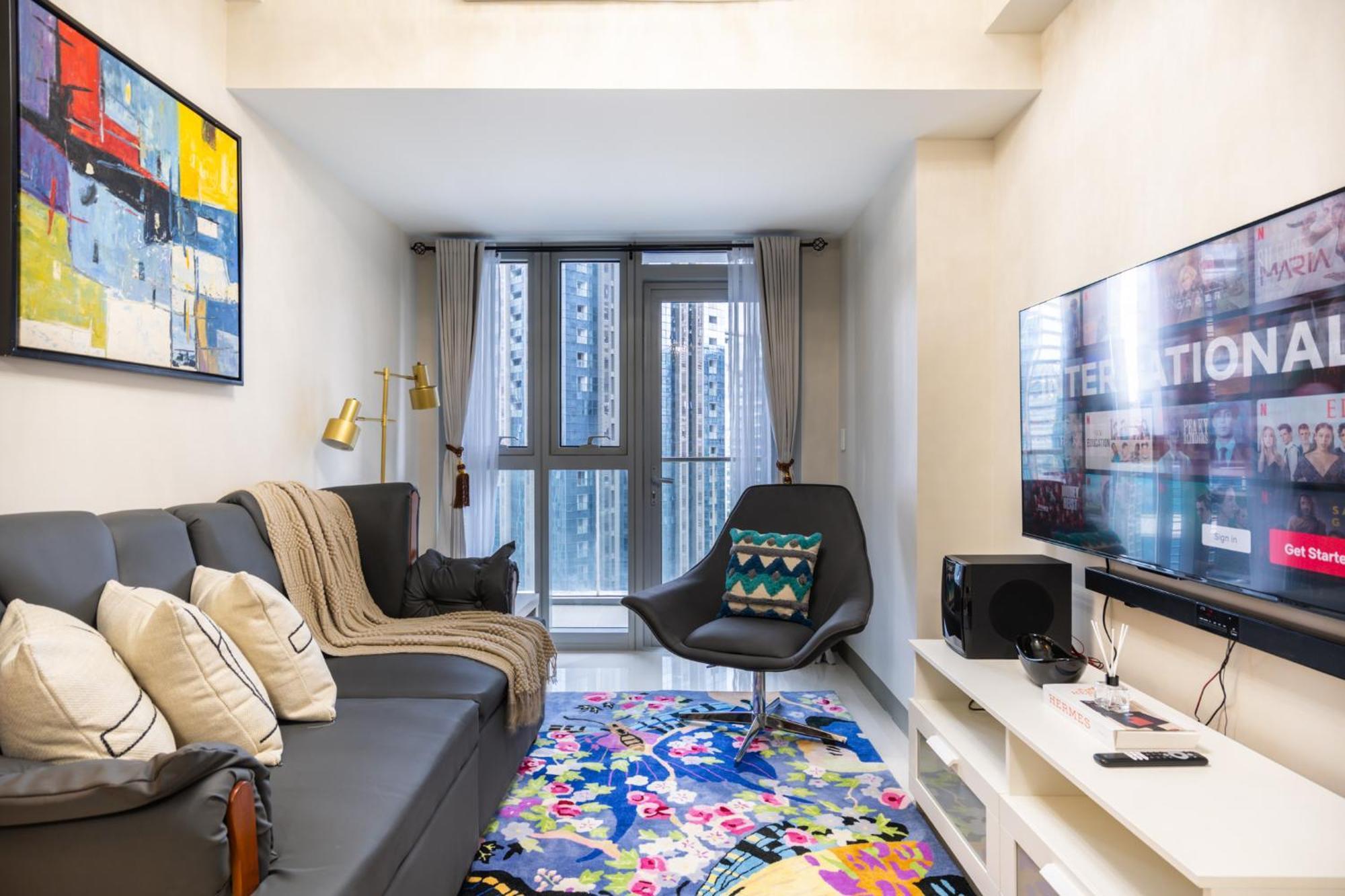 Uptown Parksuites Sky Garden Flr Bright Airy 2 Bedroom Balcony *