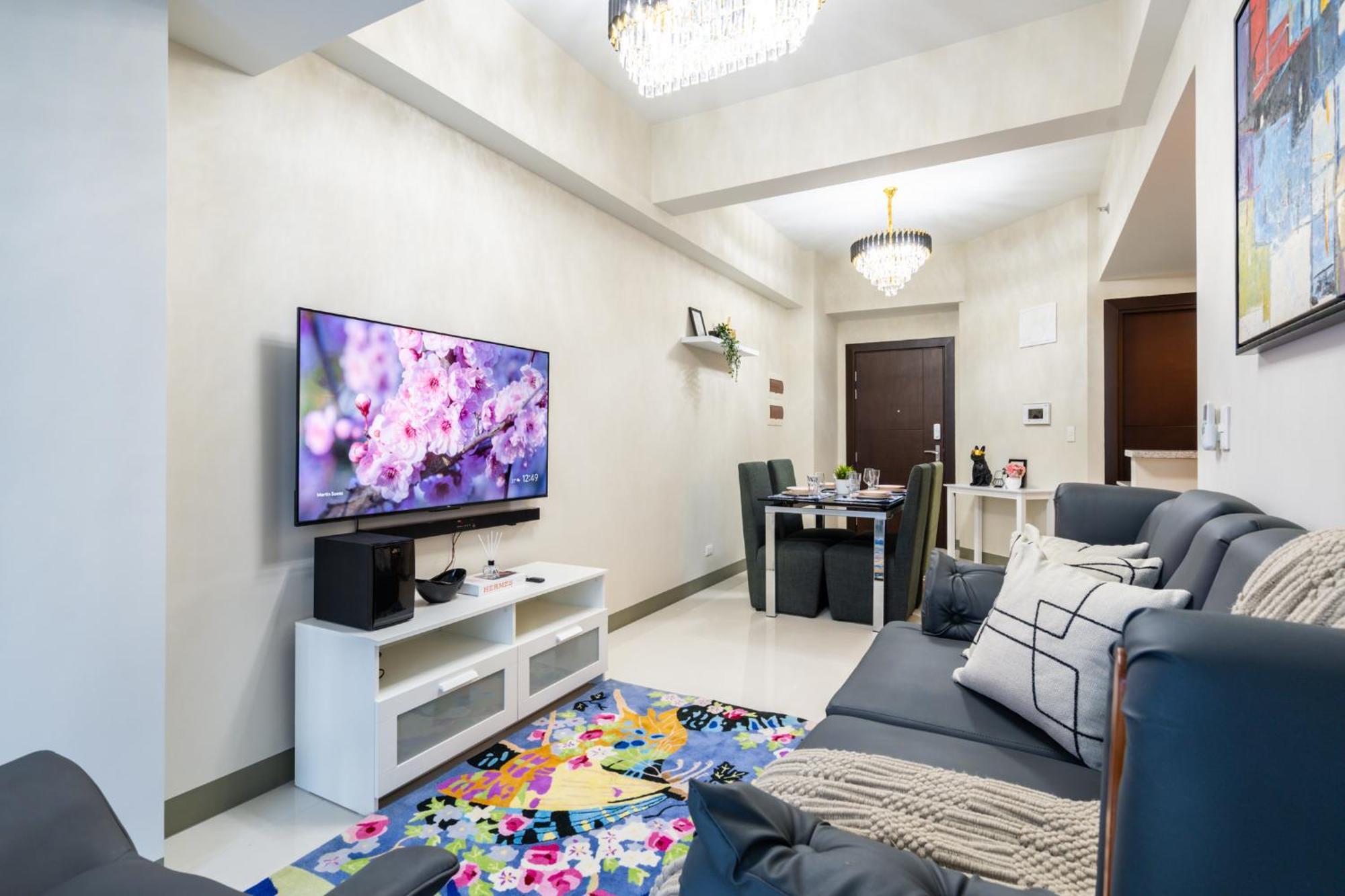 Uptown Parksuites Sky Garden Flr Bright Airy 2 Bedroom Balcony * Manila