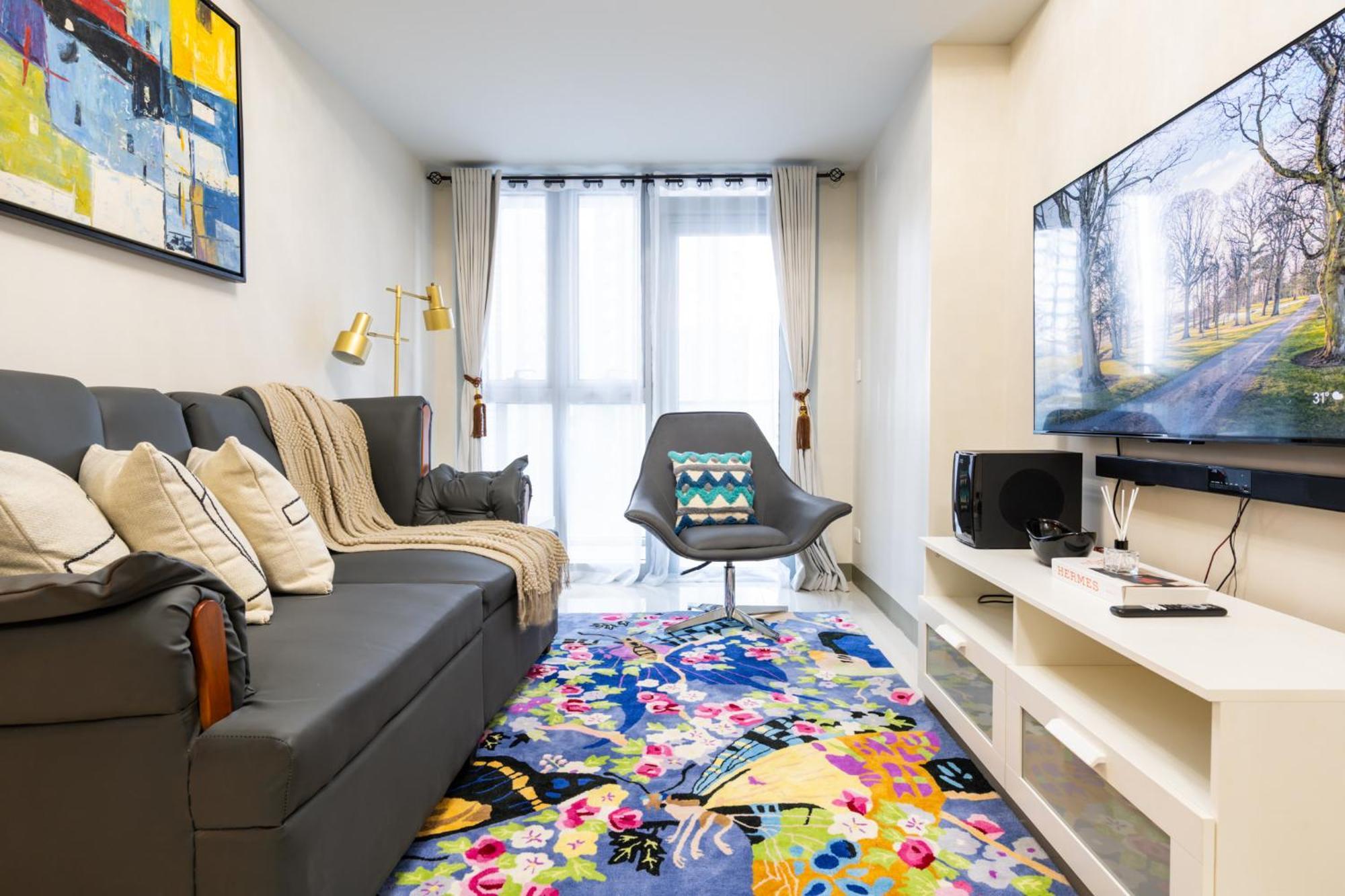 Uptown Parksuites Sky Garden Flr Bright Airy 2 Bedroom Balcony *