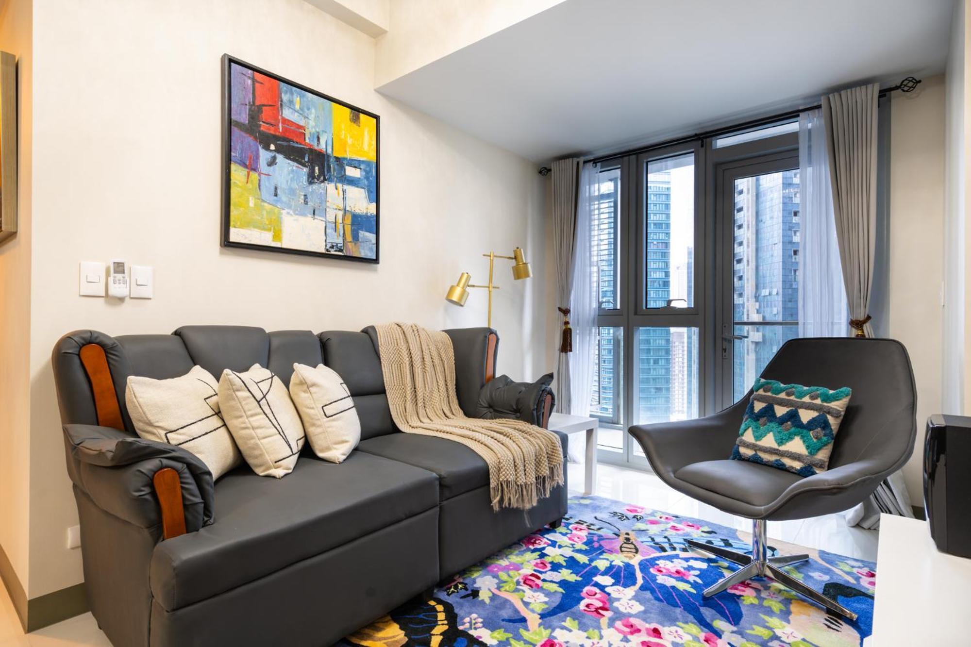 Uptown Parksuites Sky Garden Flr Bright Airy 2 Bedroom Balcony *