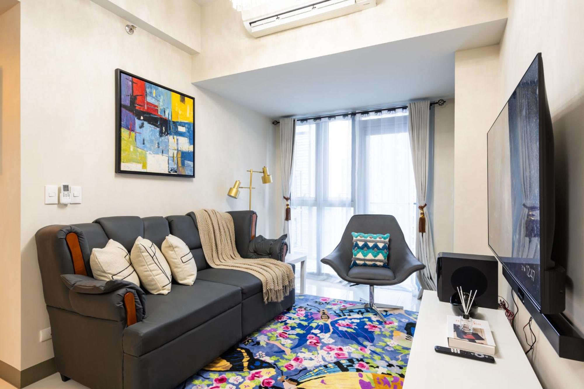 Apartment Uptown Parksuites Sky Garden Flr Bright Airy 2 Bedroom Balcony *